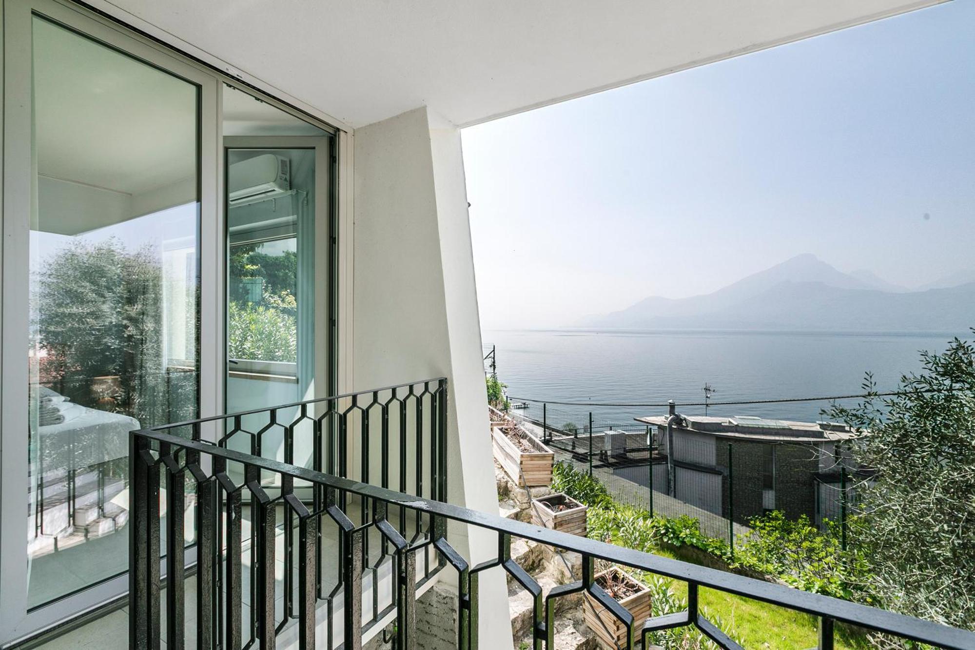 Lake View Villa Mercurio With Shared Pool Brenzone sul Garda Exterior photo